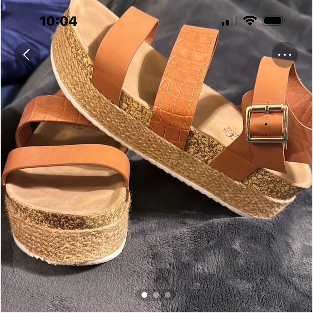 Wedge sandals